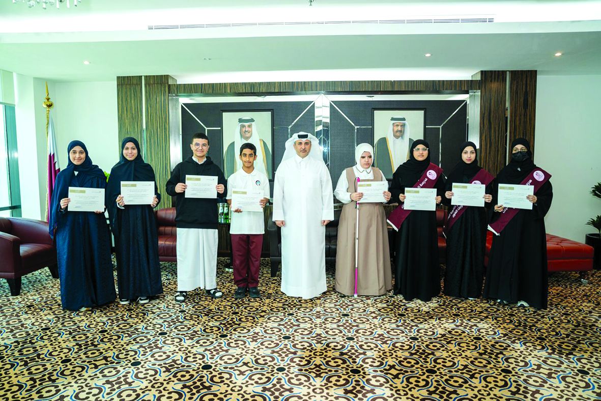 7 طلاب قطريين يحصدون جائزة الفن البيئي بالكويت