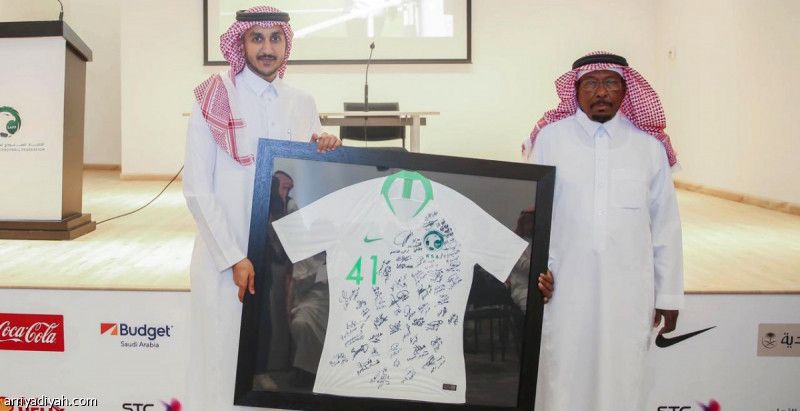 40 عاما برفقة الأخضر.. الكرة السعودية تودع الغليميش