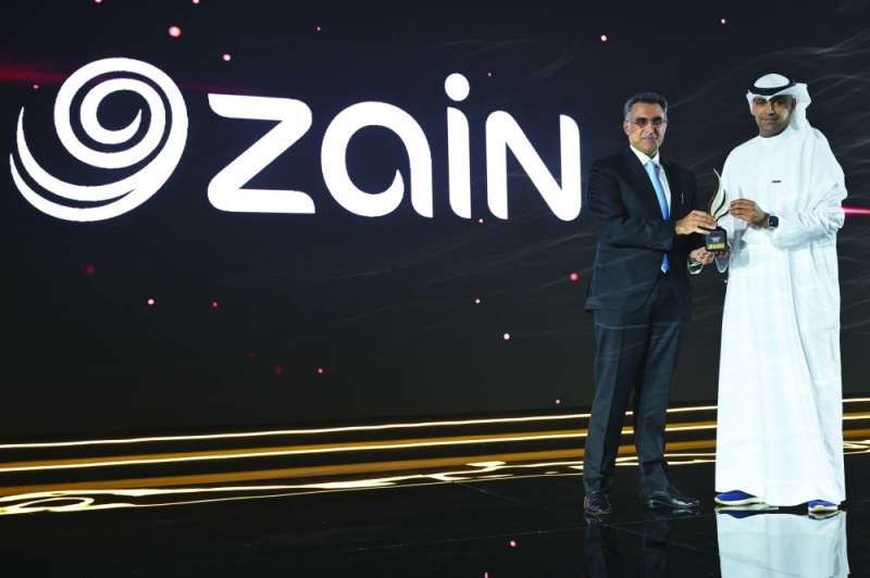 «AUM» تنظّم احتفالها السنوي لتوزيع جوائز الشركات المتميزة