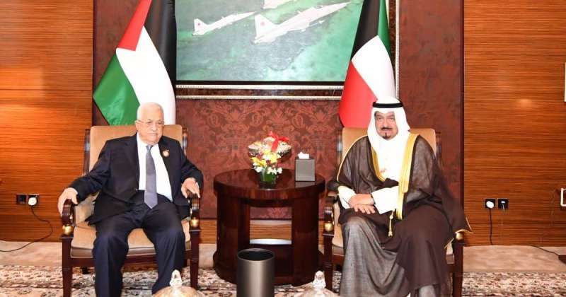 ممثل سمو الأمير يستعرض والرئيس الفلسطيني سبل تطوير علاقات البلدين