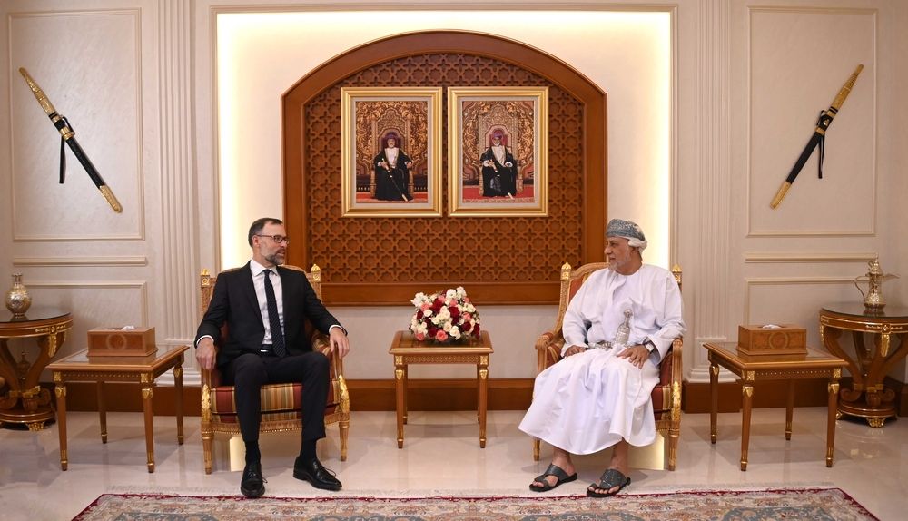 صاحب السمو السيد نائب رئيس الوزراء لشؤون الدفاع يستقبل سفير جمهورية المجر