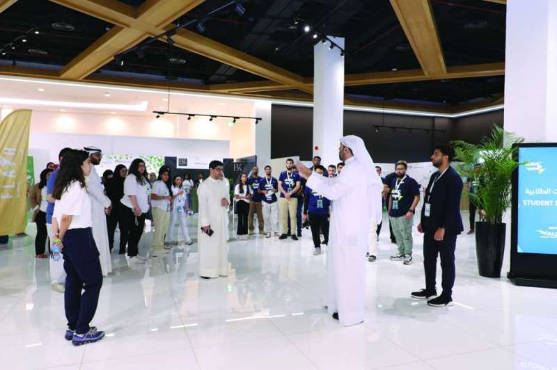 طلبة AUM يحصدون جائزتي أفضل منتج مبتكر وأفضل منصة تواصل اجتماعي