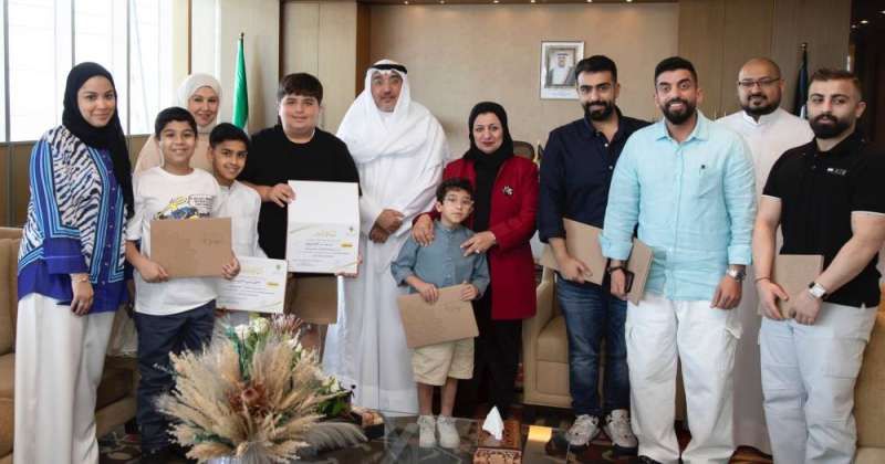 وزير التربية يكرم الطلبة المتميزين المشاركين في المسابقات الخارجية خلال العام الدراسي 2023-2024