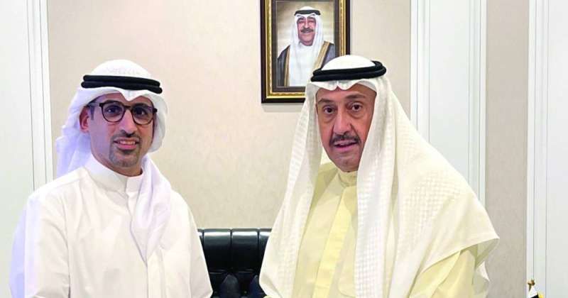 فيصل الحمود خلال استقباله حمد ياسين