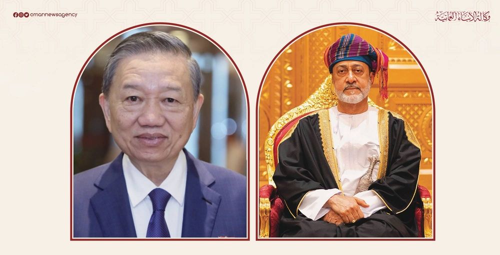 جلالة السلطان يبعث برقيتي تهنئة