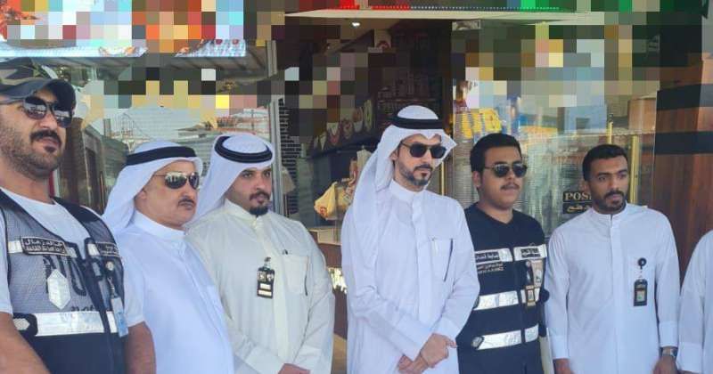 10 مخالفات ضمن حملة «رخّص إعلانك» في محافظة العاصمة