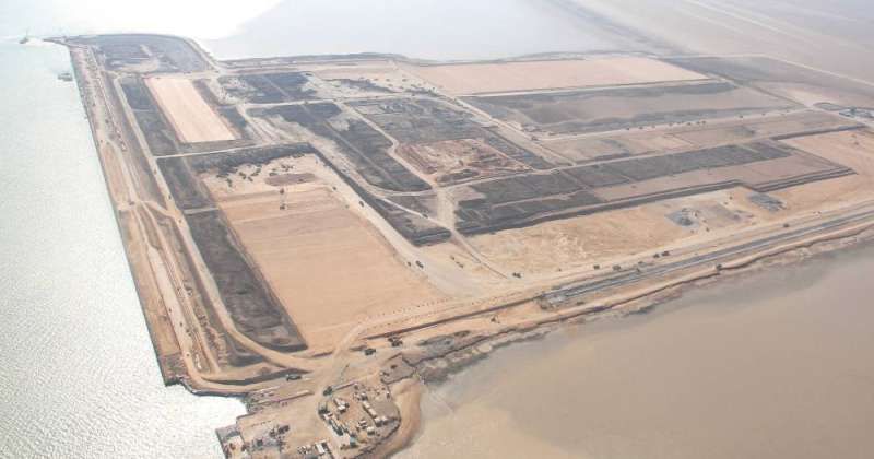 ميناء مبارك الكبير