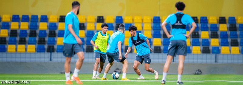 التعاون.. مفاضلة تحسم بديل فلافيو