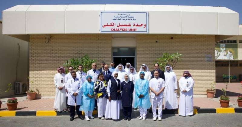 وزير الصحة يفتتح مركز ضاحية علي صباح السالم لغسيل الكلى