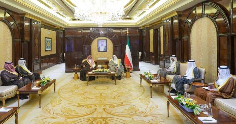رئيس مجلس الوزراء يستقبل الأمير تركي بن محمد