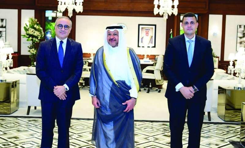 تنسيق في 4 ملفات بين «البلدي» ومُحافظ الفروانية