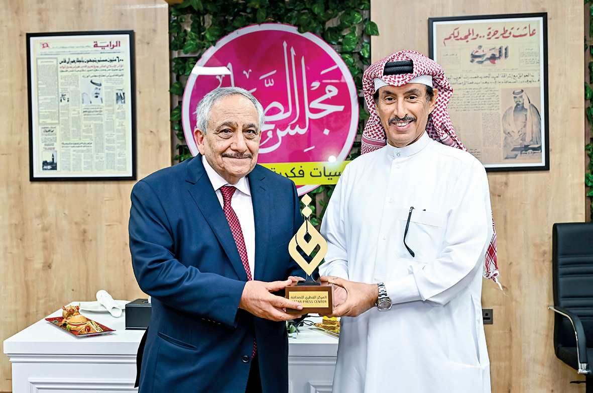 «القطري للصحافة» يستعرض مسيرة الصحافة العراقية