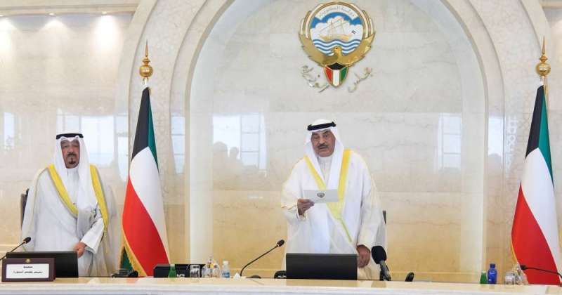 سمو رئيس الوزراء يهنئ سمو الشيخ صباح الخالد بتعيينه وليا للعهد