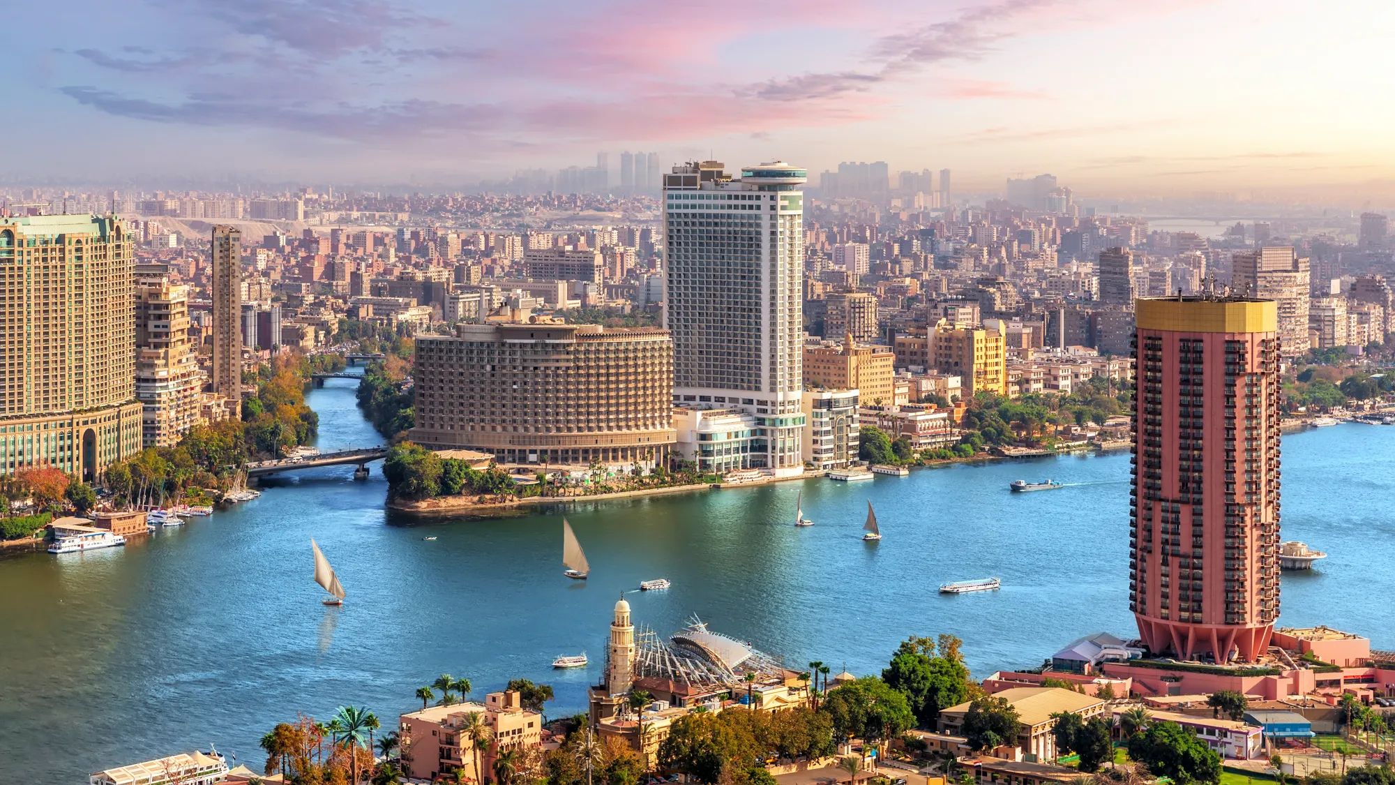 وزارة التخطيط المصرية تتوقع نمو الاقتصاد بنسبة 4.2% العام المقبل