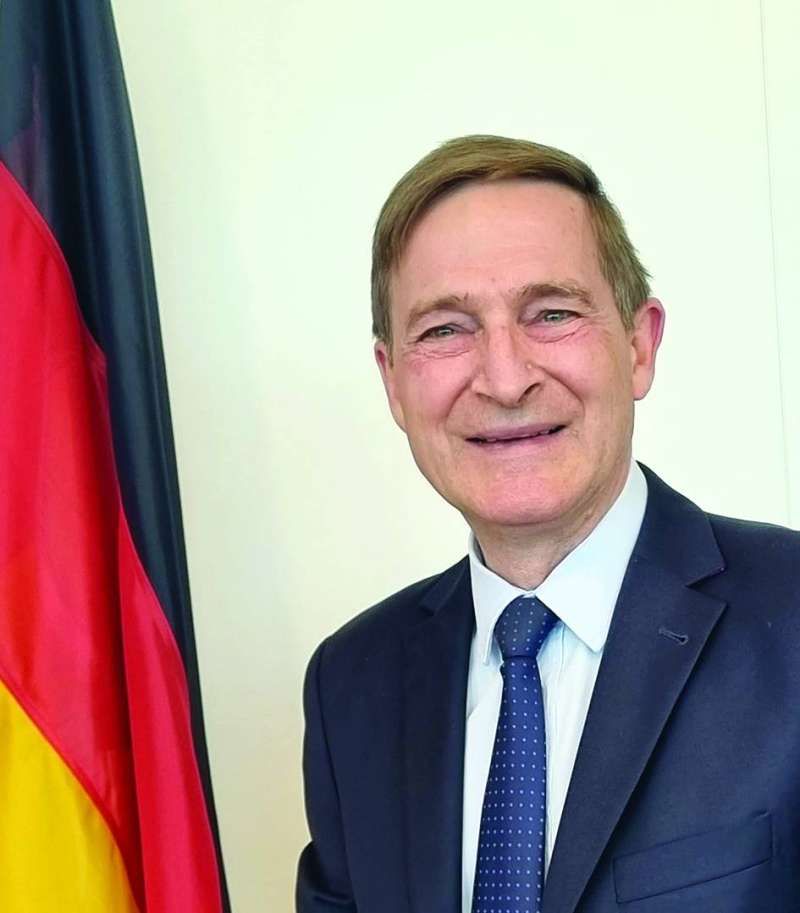 سفراء وديبلوماسيون: عهد جديد وحقبة استقرار وازدهار