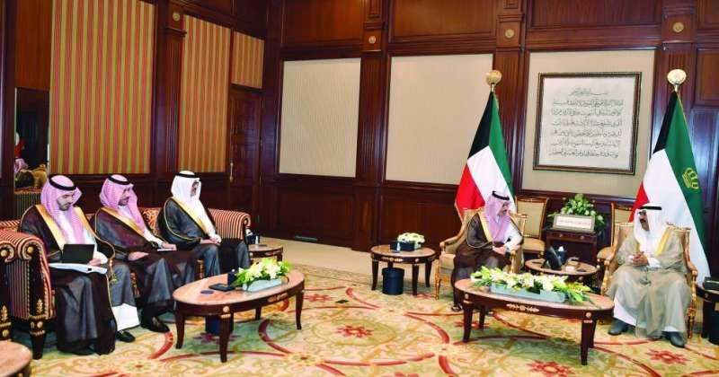 صاحب السمو مستقبلاً بن فرحان والوفد المرافق