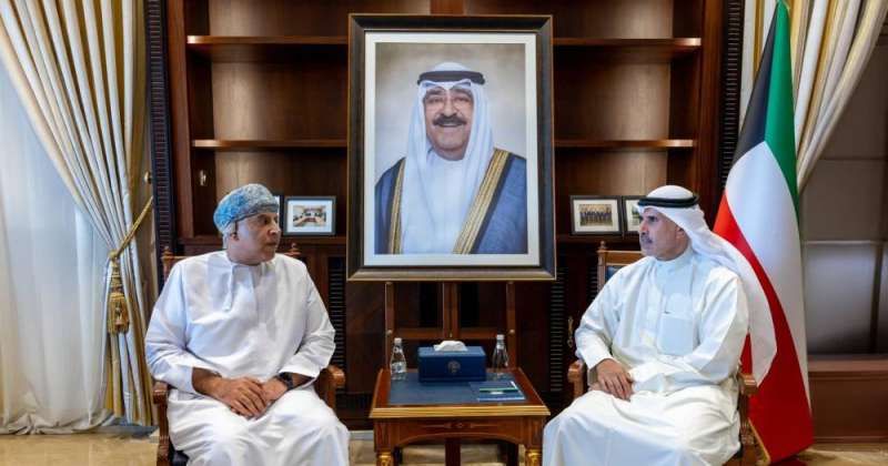 جراح الجابر يبحث مع وكيل «الخارجية» العماني للشؤون الإدارية والمالية العلاقات الثنائية