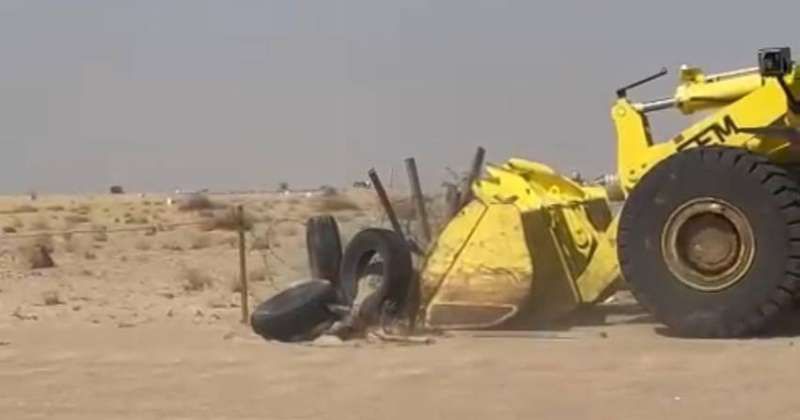 البلدية: إزالة 3 مظلات مخالفة في المهبولة و13 محمية على طريق أم صفق