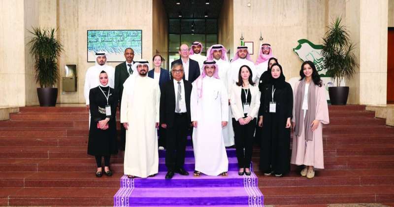 مسؤولو «صندوق التنمية» والمشاركون في ورشة العمل