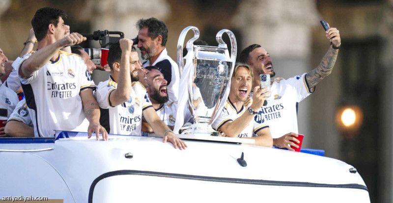 «طيران الإمارات» تمنح الريال 5.5 مليون يورو