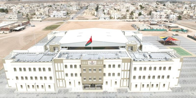 تعليمية ظفار تستلم 4 مدارس جديدة بتكلفة أكثر من 5 ملايين ريال