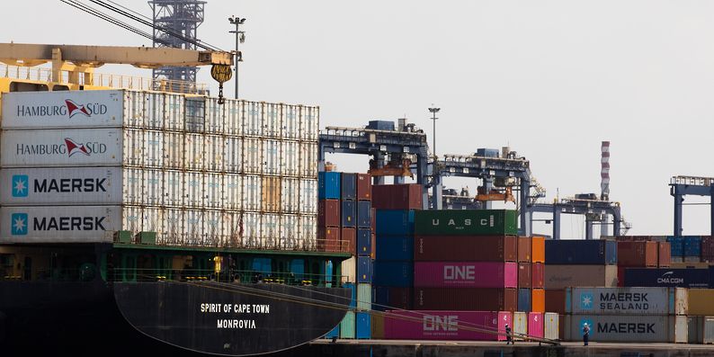 2.6 مليار ريال فائض الميزان التجاري.. قفزة في صادرات النفط الخام بنسبة 13.3 %