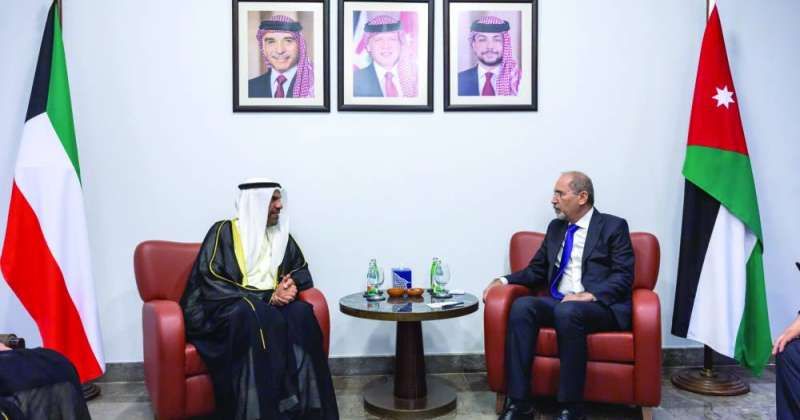 اليحيا خلال لقائه الصفدي