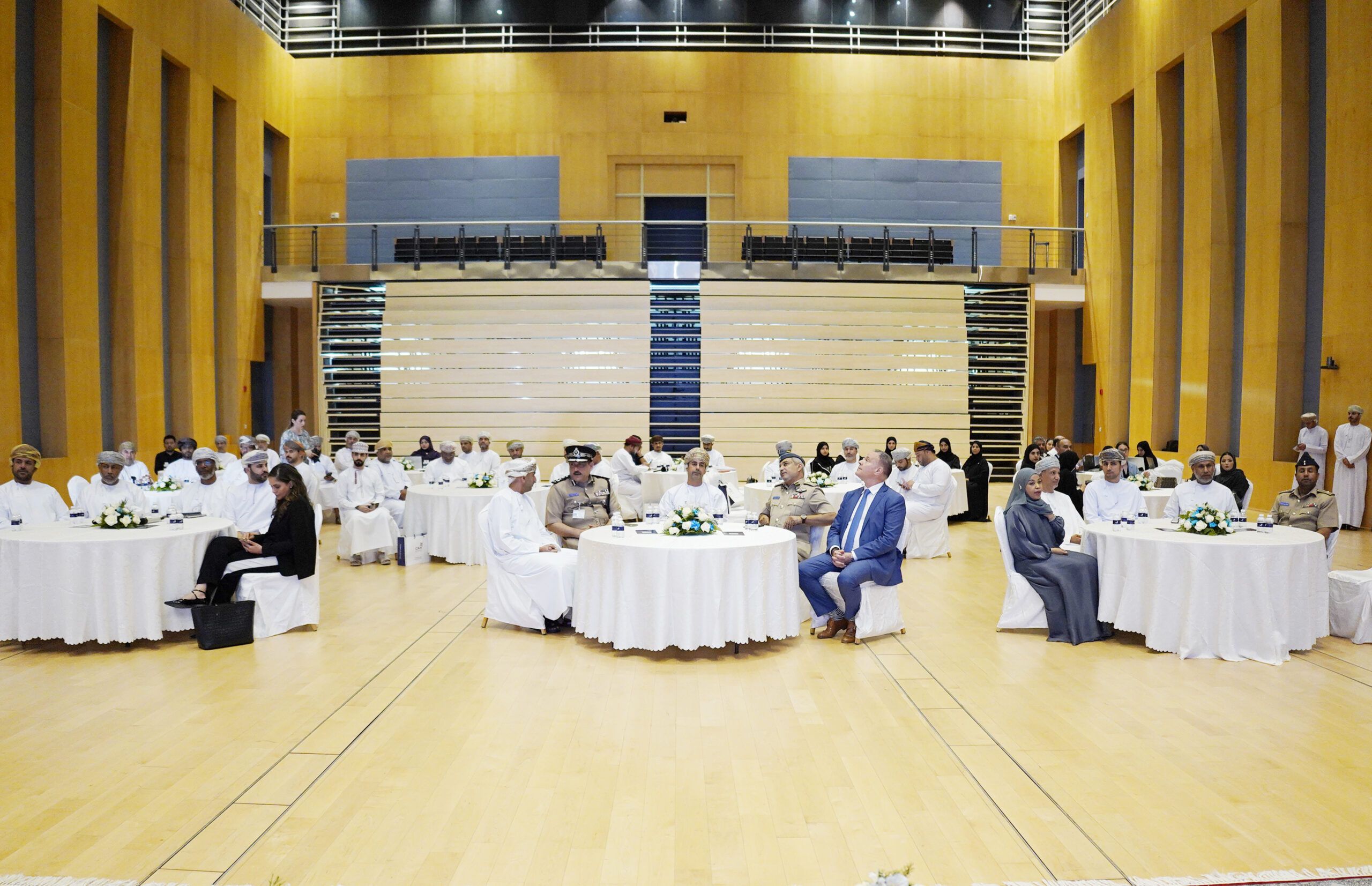 سلطنة عمان تتجاوز 127 دولة في البرنامج العالمي للتدقيق على مراقبة السلامة الجوية لـ ” الإيكاو “