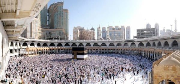 بدء توافد حملات الحج البحرينية إلى مكة استعداداً لأداء المناسك