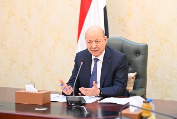 العليمي: السعودية أودعت دفعة جديدة من منحتها لدعم الموازنة العامة