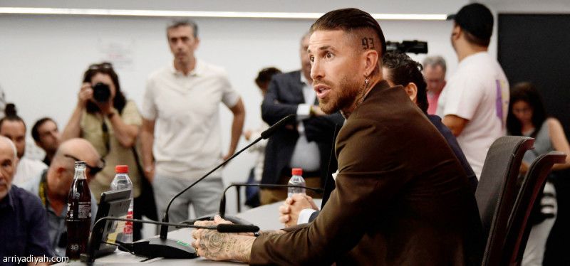 راموس يرفض تعليق الحذاء بعد رحيله عن إشبيلية