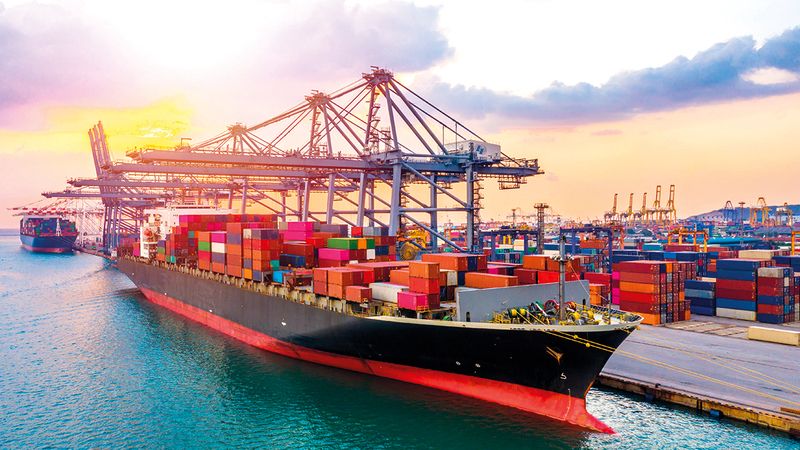 تجارة الإمارات غير النفطية تحقق نمواً سنوياً مركباً بنسبة 5.2% خلال 10 سنوات