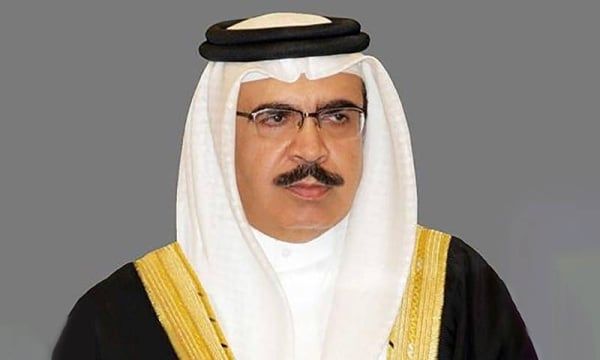وزير الداخلية يشكل لجنة لمراجعة جميع حالات اكتساب الجنسية البحرينية اعتبارا من ٢٠١٠