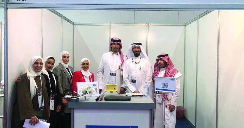 الوفد الكويتي في جناح جامعة الملك سعود بالمعرض