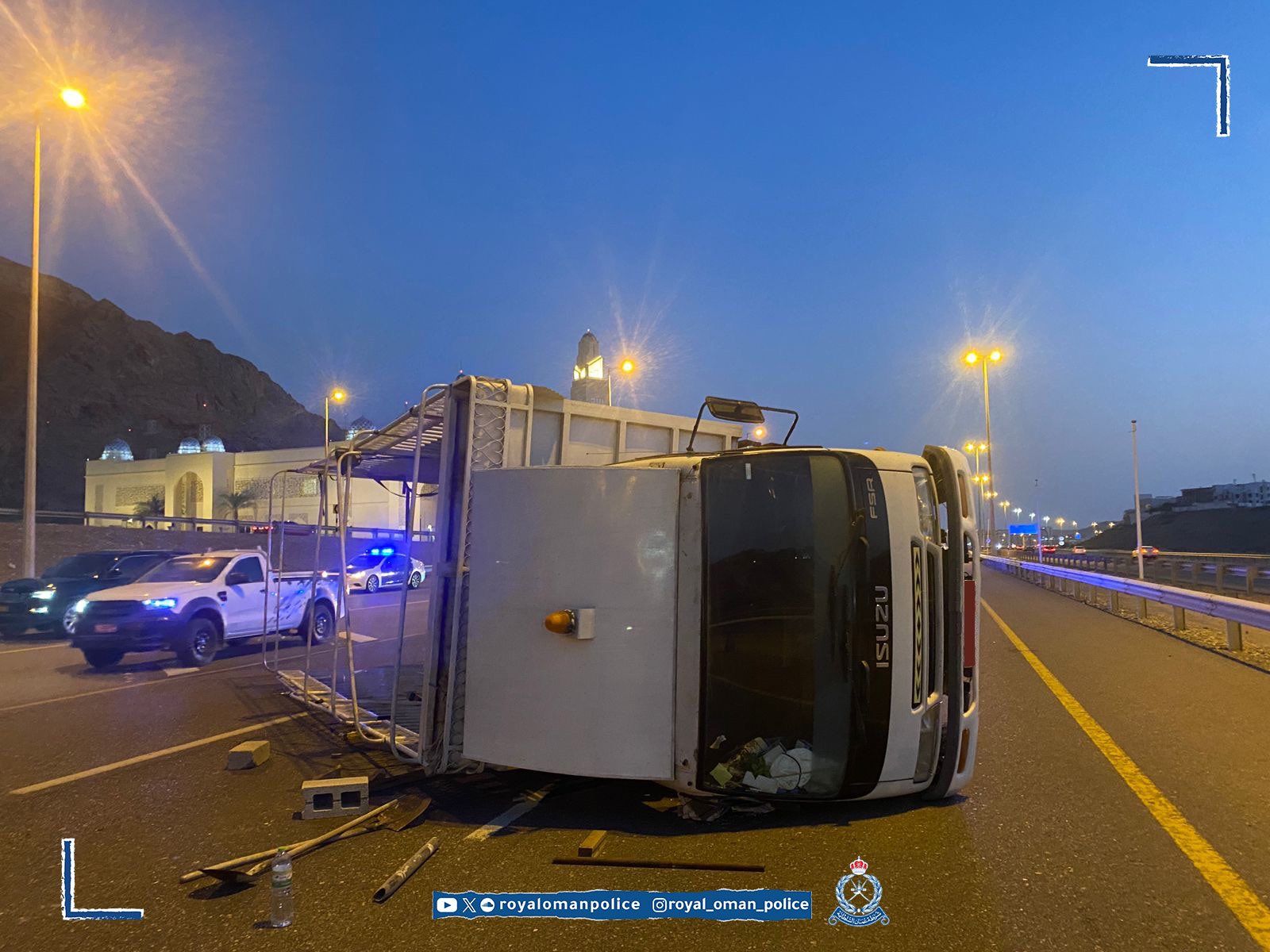 على مستخدمي طريق مسقط السريع الانتباه .. لهذا السبب