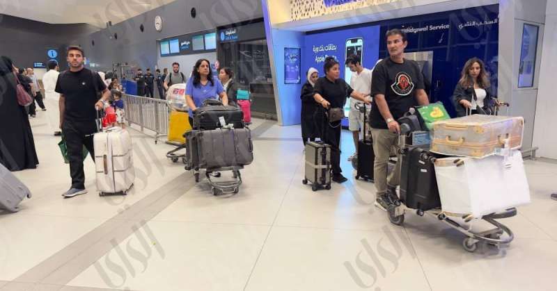 226 مواطنا عادوا في أولى رحلات الإجلاء من لبنان