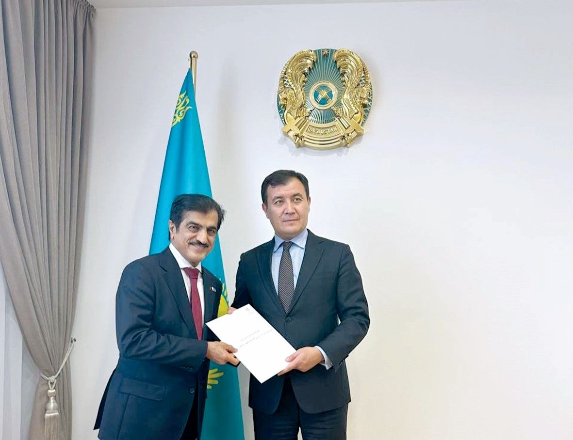 نائب وزير خارجية كازاخستان يتسلم نسخة من أوراق اعتماد سفير قطر
