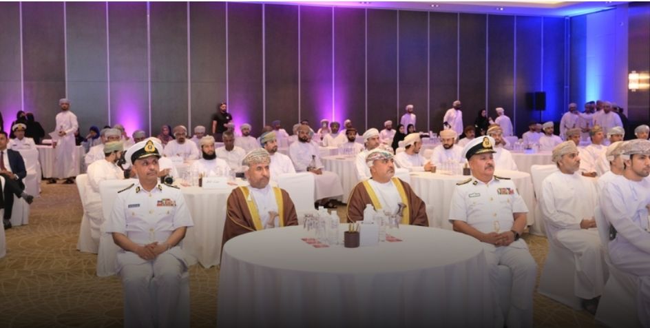 سلطنةُ عُمان تحتفل باليوم العالمي للبحارة