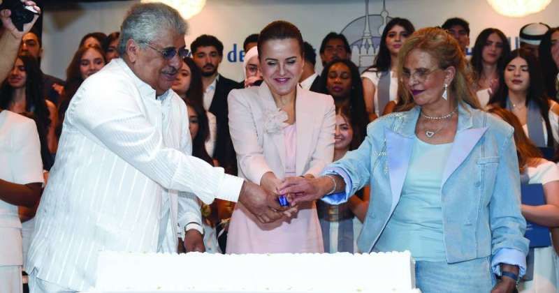 «الكويت الفرنسية» تكرّم 53 طالباً من حملة البكالوريا