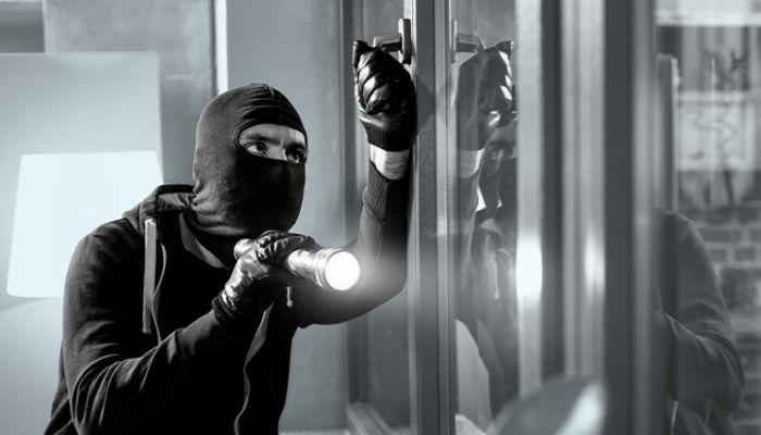 ضبط متهميّن بالتخريب وسرقة مصوغات ذهبية