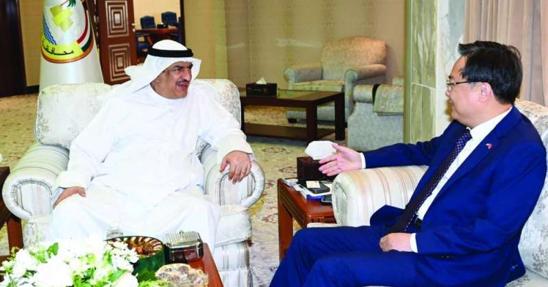 الحبشي مستقبلاً السفير الصيني