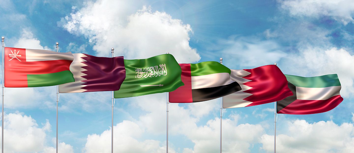 سلطنة عمان ثالثا.. دول الخليج تجذب 170 مليار دولار استثمارات أجنبية في 3 أعوام