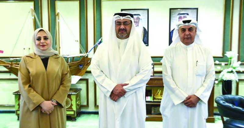 المحافظ متوسطاً أسماء العتيبي وأيمن الحبشي