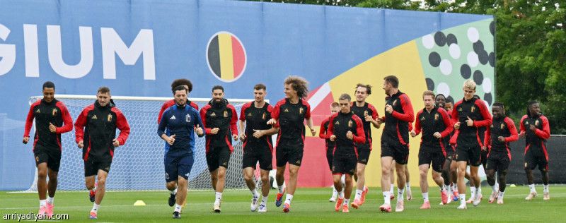 مونييه وفيتسل يدعمان بلجيكا قبل فرنسا