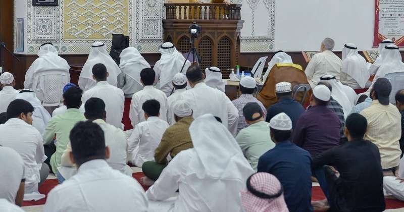 15 دقيقة.. خطبة وصلاة الجمعة في مناطق المستشفيات والأسواق