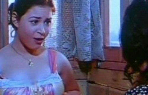 الفنانة منة شلبي تعترف عن مشهد معاشرتها الجريء الخادش ولم تستطيع تمالك نفسها وجعل الممثل ان يتوقف !!