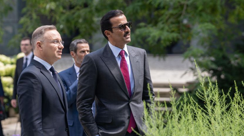 صاحب السمو يؤكد التطلع إلى تعميق العلاقات بين دولة قطر وبولندا