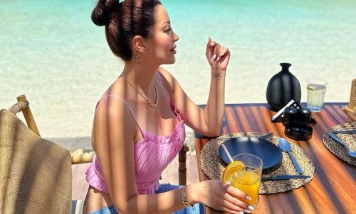 نسرين طافش تقلّد ياسمين صبري .. استعرضت جسدها وأظهرت منطقة حساسة داخل الصالة الرياضية.