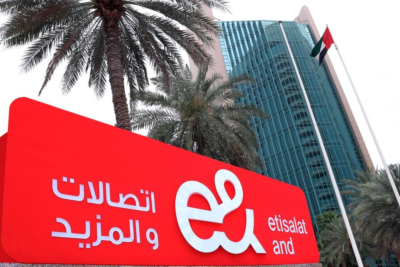 «إي آند» توسع نطاق أعمالها في 32 دولة حول العالم وتنفذ 460 تطبيقاً للذكاء الاصطناعي بالإمارات