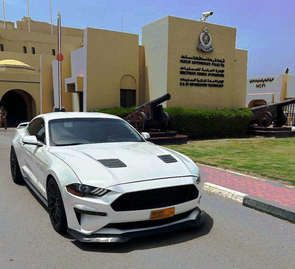 بعد تداول مقطع مرئي لهما .. استيقاف سائقي مركبتين بتهمة الاستعراض